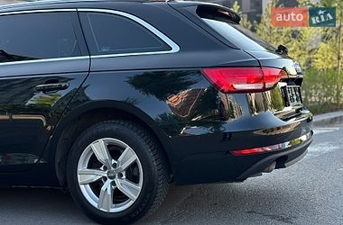 Универсал Audi A4 2017 в Киеве