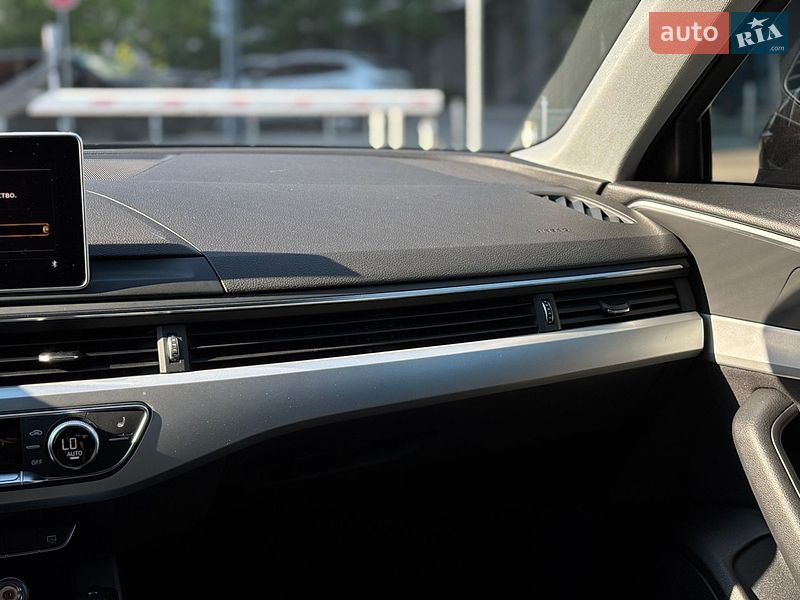 Универсал Audi A4 2017 в Киеве