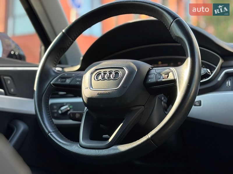 Универсал Audi A4 2017 в Киеве