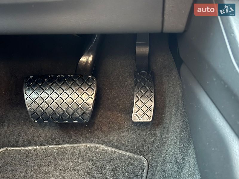 Универсал Audi A4 2017 в Киеве