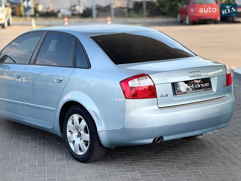 Седан Audi A4 2004 в Николаеве