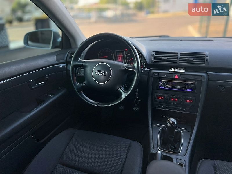 Седан Audi A4 2004 в Николаеве