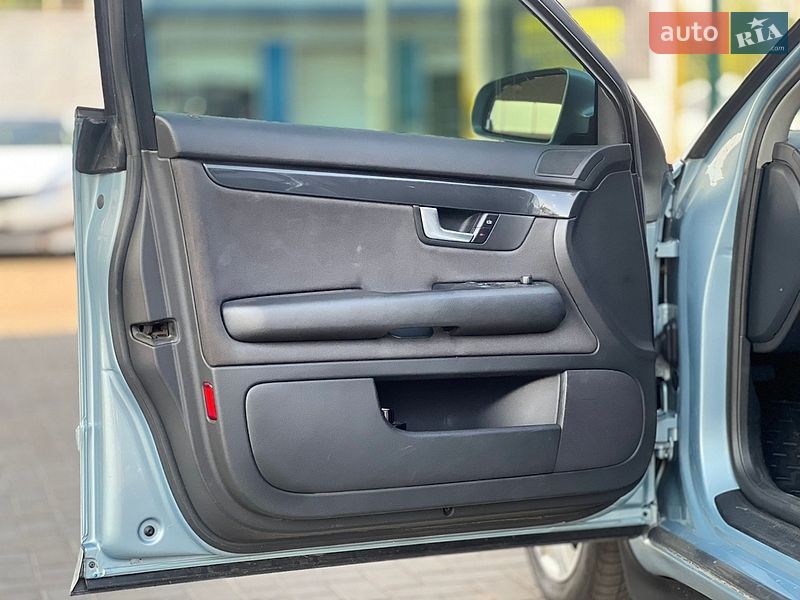 Седан Audi A4 2004 в Николаеве