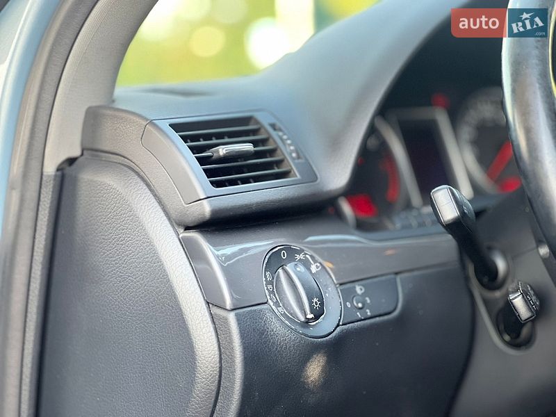 Седан Audi A4 2004 в Николаеве