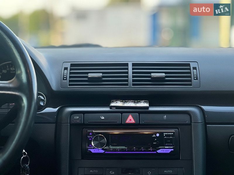 Седан Audi A4 2004 в Николаеве