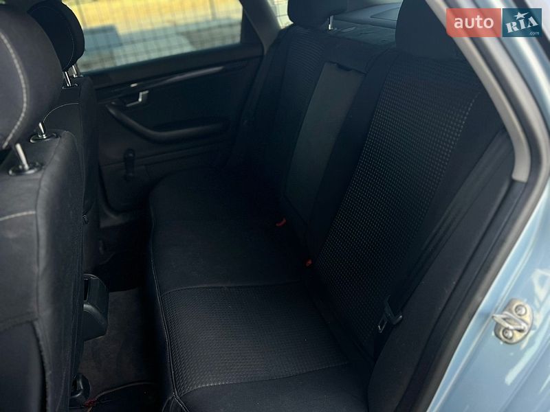 Седан Audi A4 2004 в Николаеве