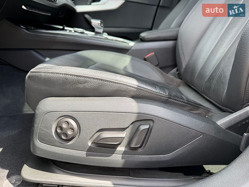 Седан Audi A4 2016 в Стрые