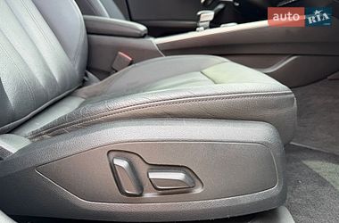 Седан Audi A4 2016 в Стрые