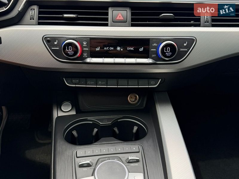 Седан Audi A4 2016 в Стрые