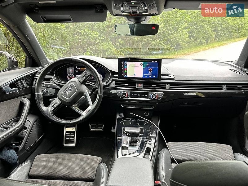 Седан Audi A4 2021 в Львове
