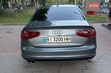 Седан Audi A4 2015 в Дніпрі