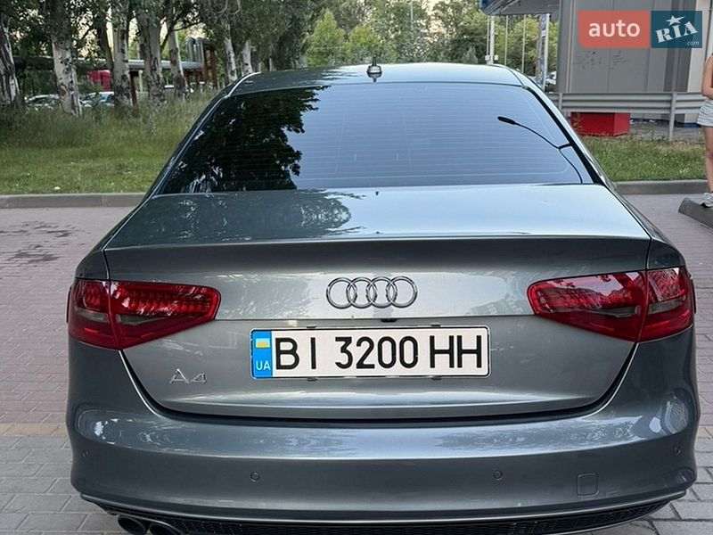 Седан Audi A4 2015 в Дніпрі