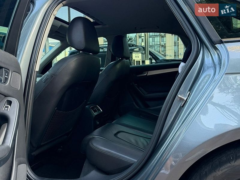 Седан Audi A4 2015 в Дніпрі