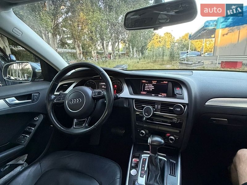 Седан Audi A4 2015 в Дніпрі