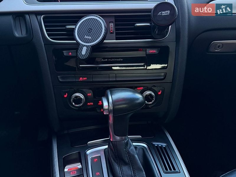 Седан Audi A4 2015 в Дніпрі