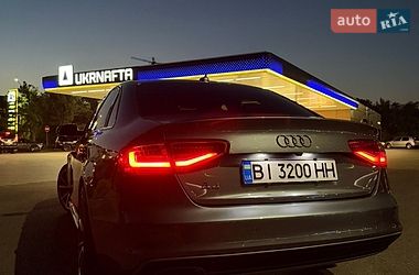 Седан Audi A4 2015 в Дніпрі