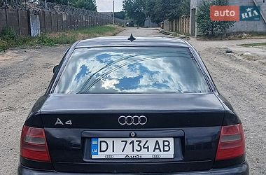 Седан Audi A4 1997 в Луцке