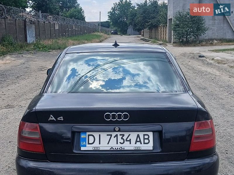 Седан Audi A4 1997 в Луцке