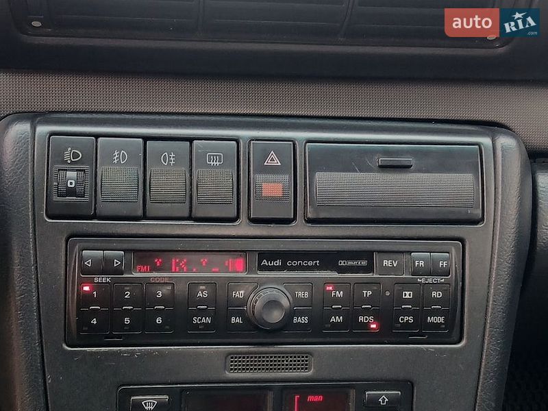 Седан Audi A4 1997 в Луцке