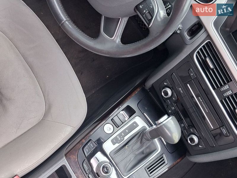 Седан Audi A4 2013 в Черновцах