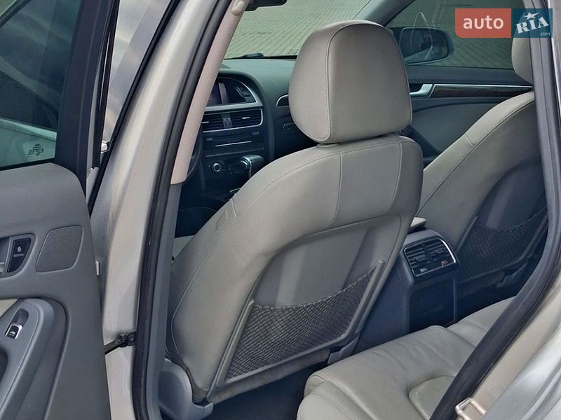 Седан Audi A4 2013 в Черновцах