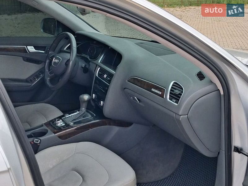 Седан Audi A4 2013 в Черновцах