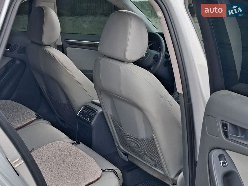 Седан Audi A4 2013 в Черновцах