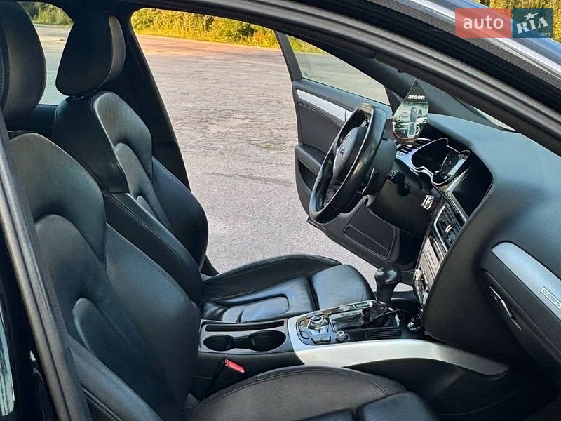 Седан Audi A4 2015 в Богуславе
