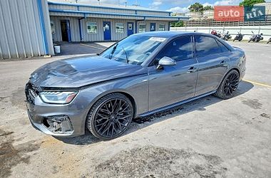 Audi A4  2021