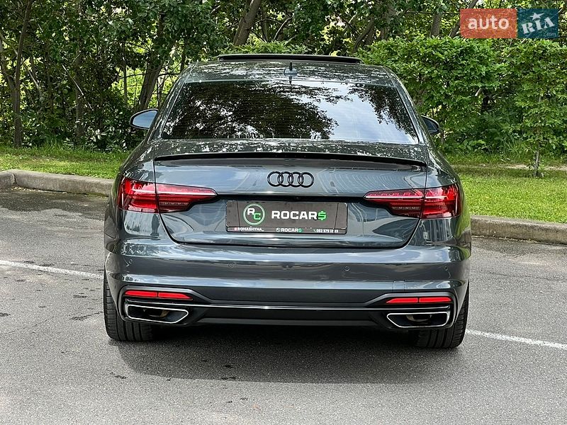 Седан Audi A4 2019 в Киеве