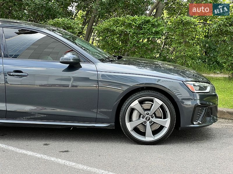 Седан Audi A4 2019 в Киеве