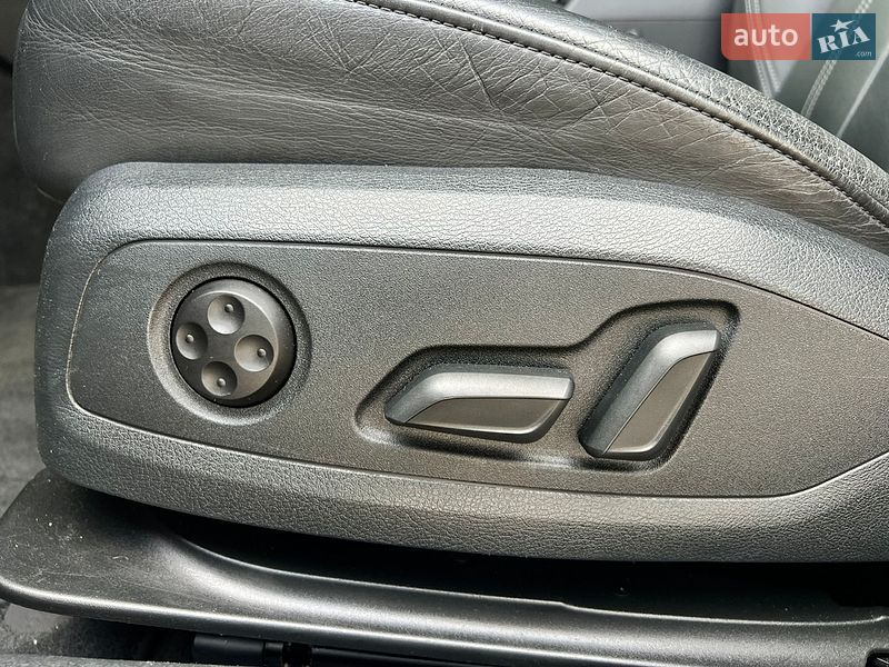 Седан Audi A4 2019 в Киеве