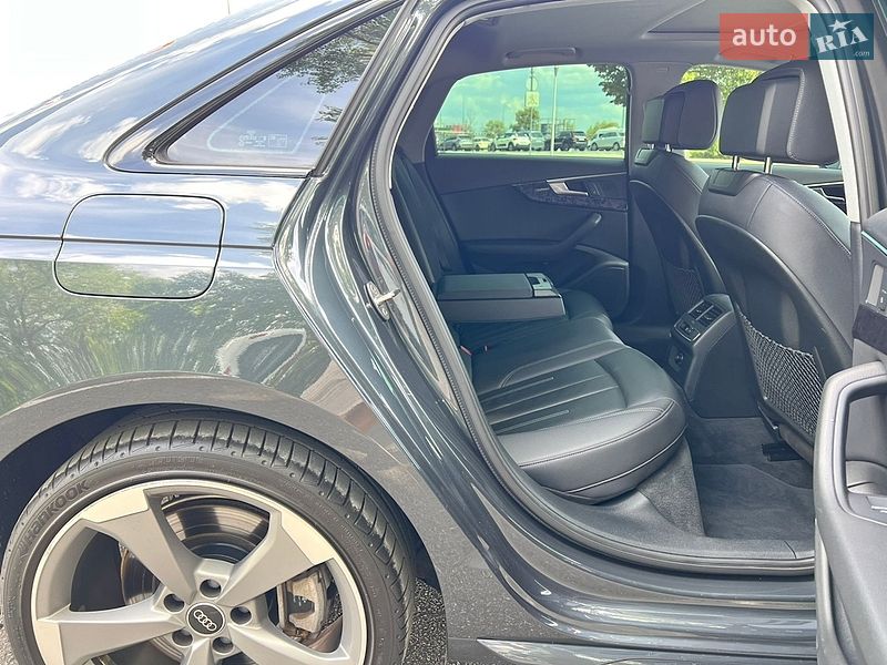 Седан Audi A4 2019 в Киеве