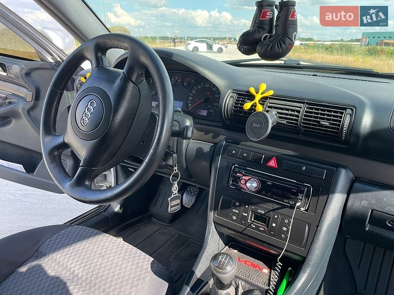 Универсал Audi A4 2000 в Виннице