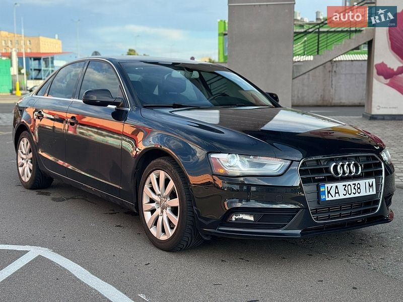 Седан Audi A4 2012 в Киеве