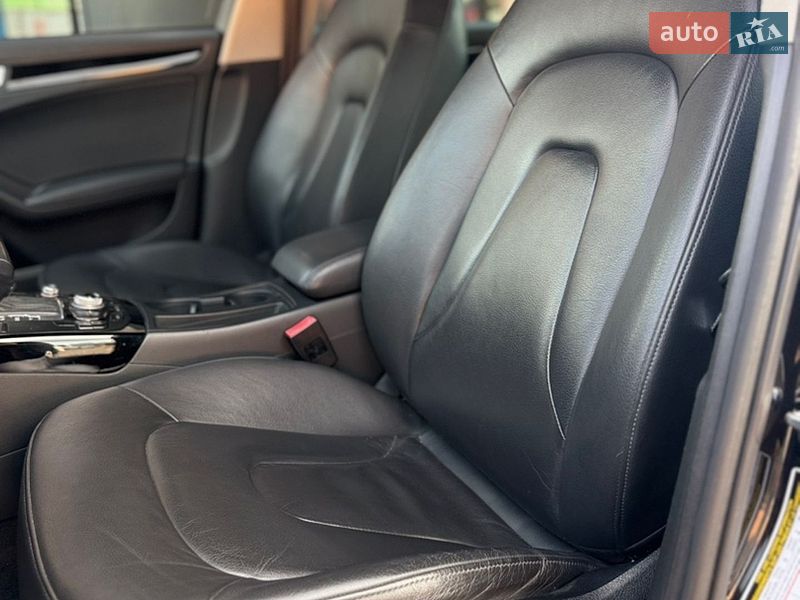 Седан Audi A4 2012 в Киеве