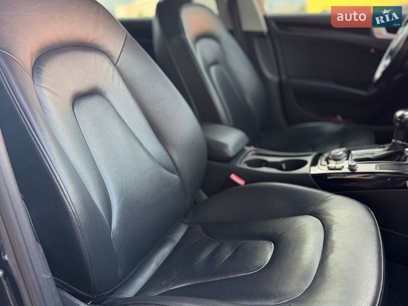 Седан Audi A4 2012 в Киеве