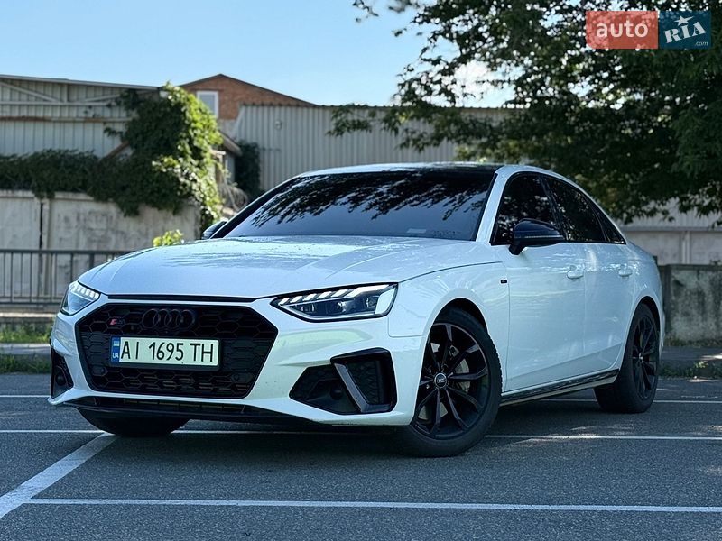 Audi A4 2021