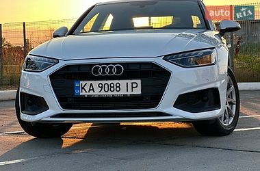 Седан Audi A4 2022 в Одессе