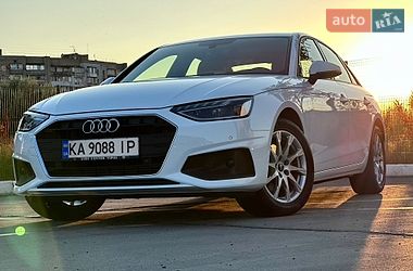 Седан Audi A4 2022 в Одессе