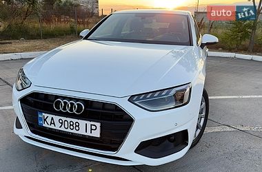 Седан Audi A4 2022 в Одессе