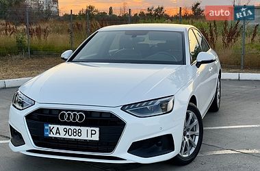 Седан Audi A4 2022 в Одессе
