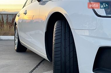 Седан Audi A4 2022 в Одессе