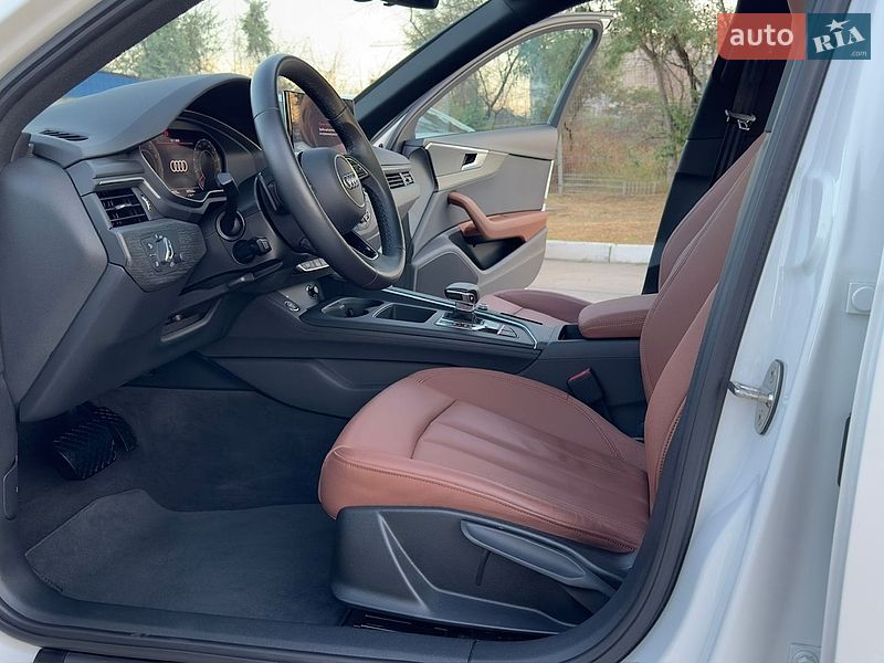Седан Audi A4 2022 в Одессе