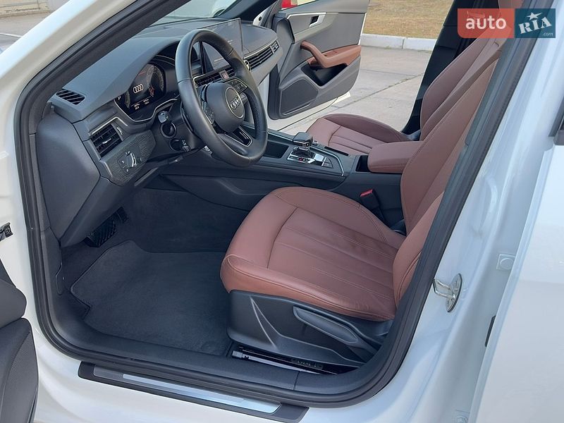 Седан Audi A4 2022 в Одессе