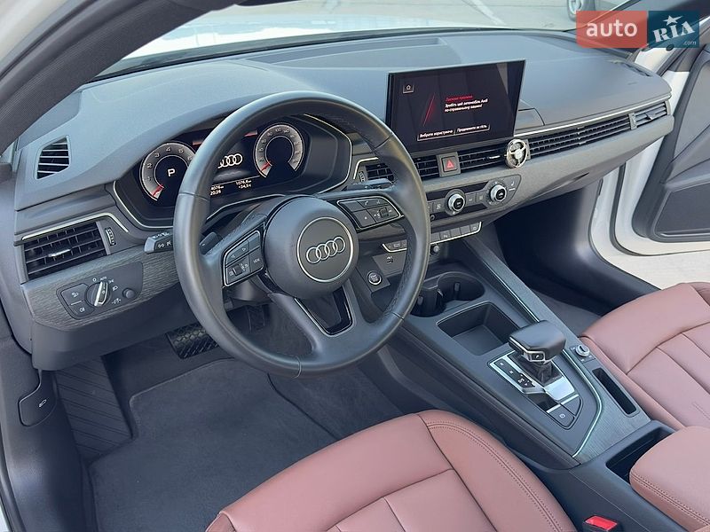 Седан Audi A4 2022 в Одессе