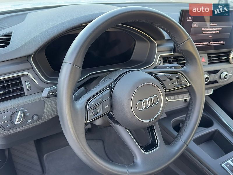 Седан Audi A4 2022 в Одессе