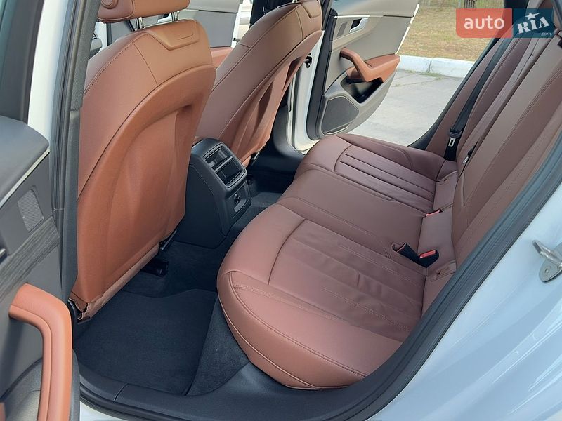 Седан Audi A4 2022 в Одессе