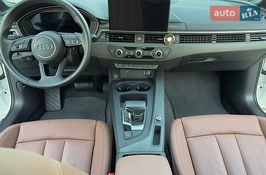 Седан Audi A4 2022 в Одессе