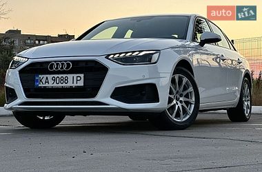 Седан Audi A4 2022 в Одессе